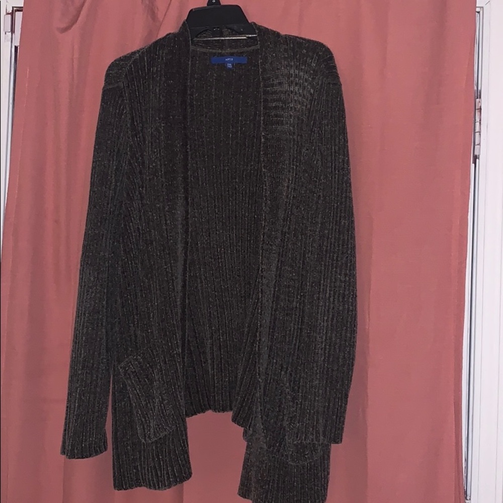 Beautiful fall sweater!